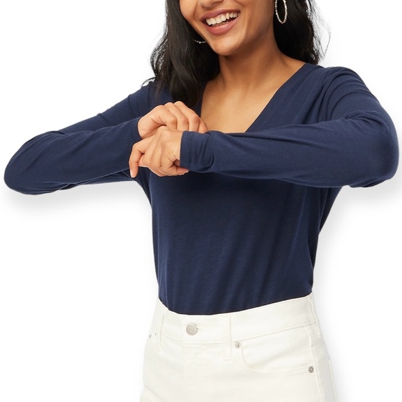 J. CREW Tee Vintage Slub Cotton Long Sleeve V-Neck T-Shirt Navy NWT - Picture 2 of 8